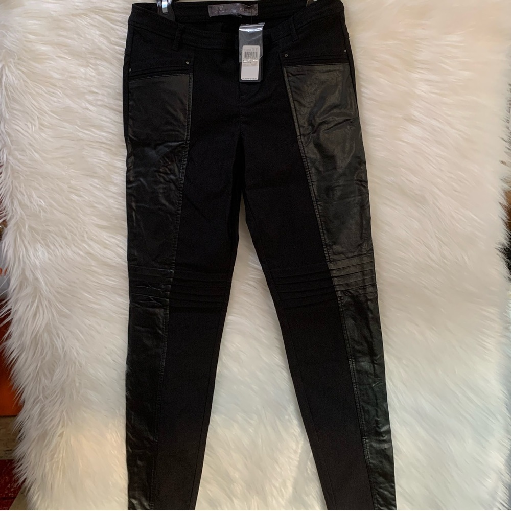 GUESS Motto pants Jet Black color with faux leather - Size 6 - NWT